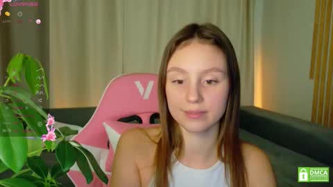 julieqt online show from October 22, 5:03 pm