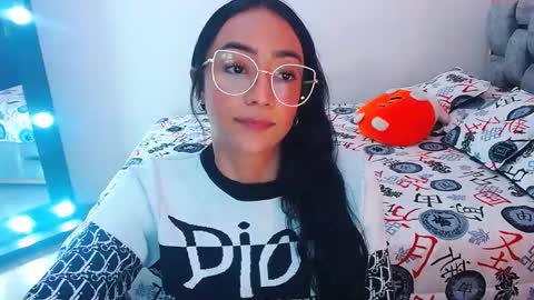 julieta art1 online show from October 12, 9:27 pm