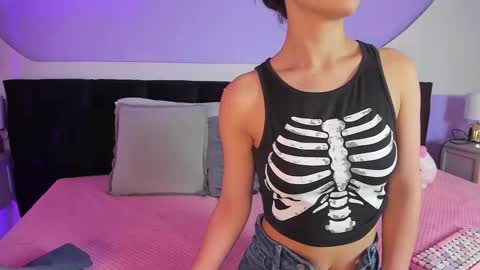 Julieta  online show from September 18, 11:58 am