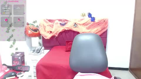 julieta_curvy69 online show from October 7, 12:01 pm