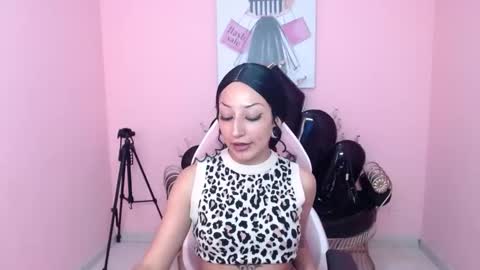 julieta_jhons_ online show from November 19, 2:38 pm