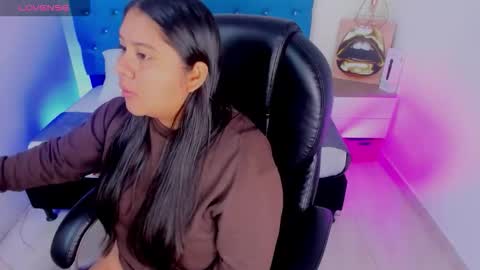 Julieta Mille online show from September 19, 11:25 am