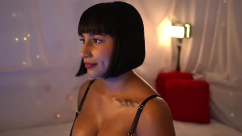 Snapshot of julietawinona chatting on January 24, 8:11 pm julietawinona online show from January 24, 8:11 pm