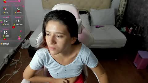 Julieth  online show from December 17, 12:00 pm