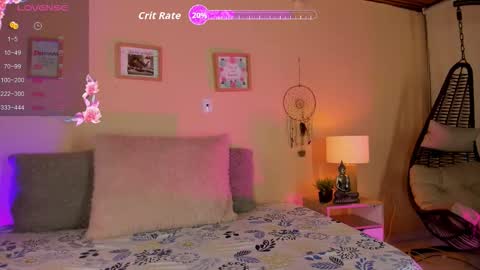 Julietha  online show from November 11, 1:46 pm