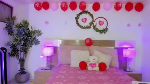 Julietha  online show from September 22, 1:48 pm