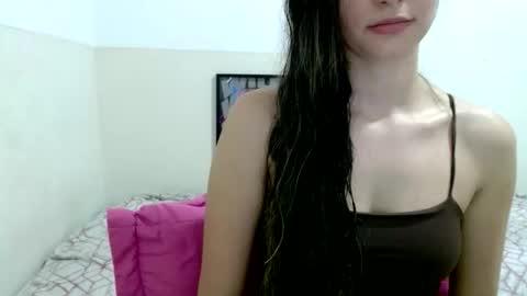 julietolentino_silva online show from October 25, 9:48 pm