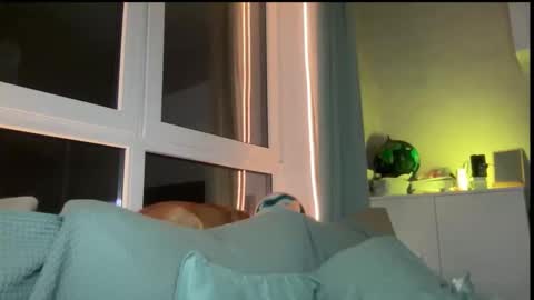 Snapshot of julietsensation chatting on February 18, 6:26 pm julietsensation online show from February 18, 6:26 pm