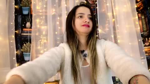 Julietta Jackson online show from May 9, 1:44 am