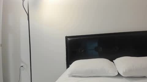 juliette_26 online show from November 12, 1:30 am