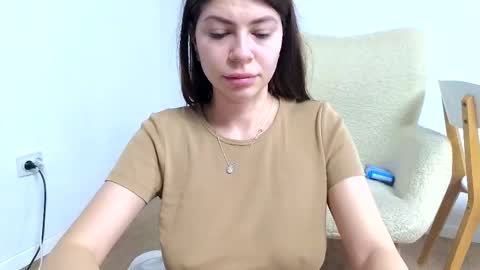 Snapshot of jullyenn chatting on March 9, 5:17 pm Jully online show from March 9, 5:17 pm