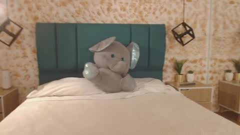 Julietha  online show from March 8, 11:49 pm