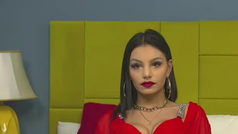 Julya Clark online show from January 2, 6:23 pm