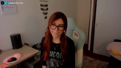 Snapshot of jungleofpandas chatting on October 13, 6:10 pm Call me Sussy online show from October 13, 6:10 pm