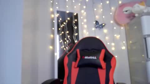 junovaughn online show from September 17, 1:20 am