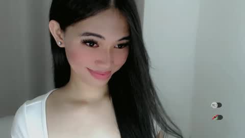 Julia online show from February 17, 4:28 pm