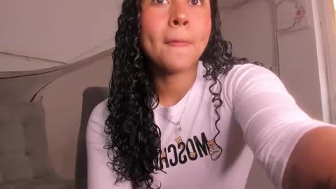  viviana  sasha  online show from October 1, 3:11 pm