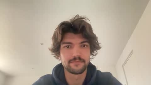 just_a_guy_with_a_big_cock online show from October 22, 8:50 am