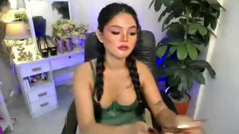 MY IG aleahgomez17 online show from November 11, 8:33 pm