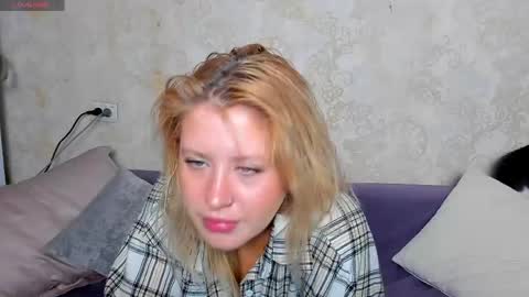 Alex Alexandra online show from May 16, 1:35 am