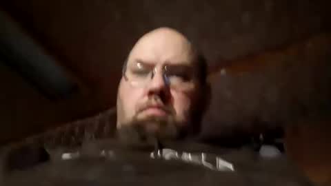 just_hangin_around online show from November 3, 1:56 pm