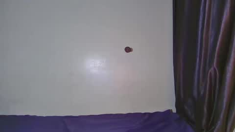Snapshot of just_julia21 chatting on February 25, 12:16 pm just_julia21 online show from February 25, 12:16 pm