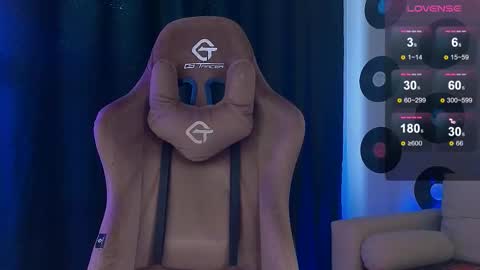 Samuel online show from October 31, 1:00 pm