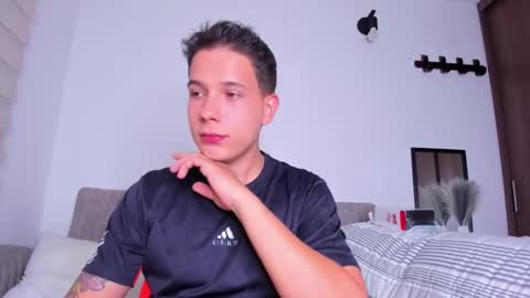 justin_biker online show from March 1, 1:11 am