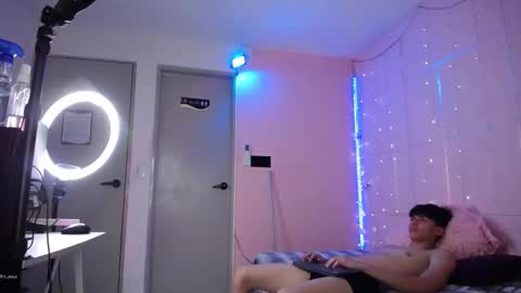 Justin online show from November 4, 9:16 pm