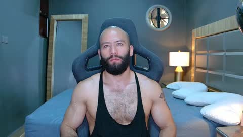 Snapshot of justin_hton chatting on January 8, 4:00 pm Justin online show from January 8, 4:00 pm
