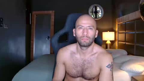 Snapshot of justin_hton chatting on March 11, 1:12 pm Justin online show from March 11, 1:12 pm