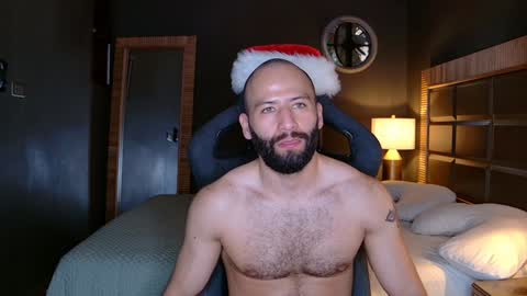 Snapshot of justin_hton chatting on December 29, 10:25 pm Justin online show from December 29, 10:25 pm