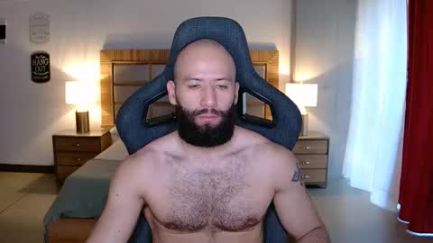 Justin online show from November 26, 11:40 am