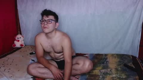 JUSTIN Y JAZMIN online show from February 7, 1:08 am