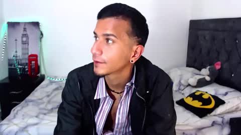 Snapshot of justin_melendez chatting on September 17, 9:51 pm JUSTIN online show from September 17, 9:51 pm