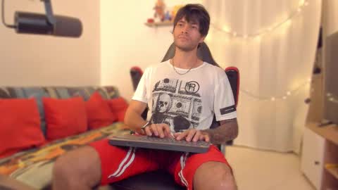 Diego online show from January 10, 9:53 pm