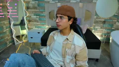  justin  online show from April 15, 12:19 pm