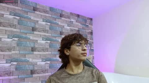  justin  online show from March 24, 11:38 am