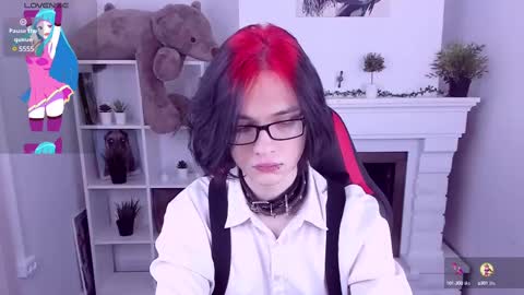 JUSTIN online show from February 23, 8:11 pm