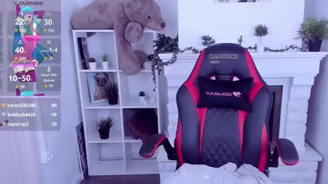 JUSTIN online show from March 8, 11:39 pm