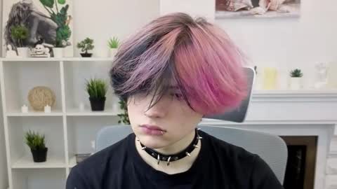 JUSTIN online show from November 7, 12:51 pm