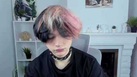 JUSTIN online show from October 15, 1:01 pm