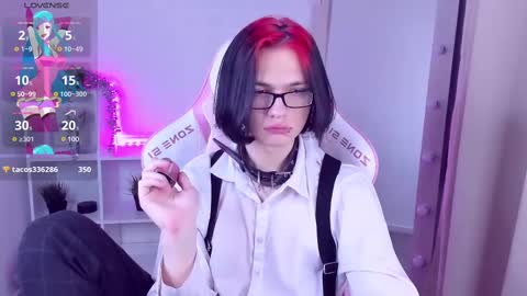 JUSTIN online show from March 9, 10:52 pm