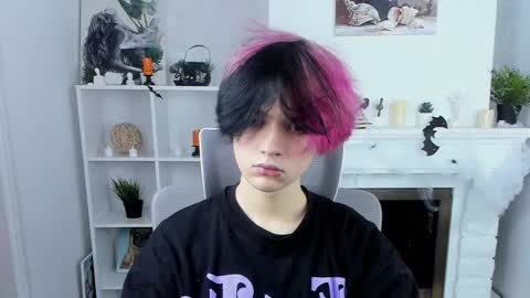 JUSTIN online show from October 29, 1:13 pm