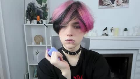 JUSTIN online show from November 4, 12:28 pm