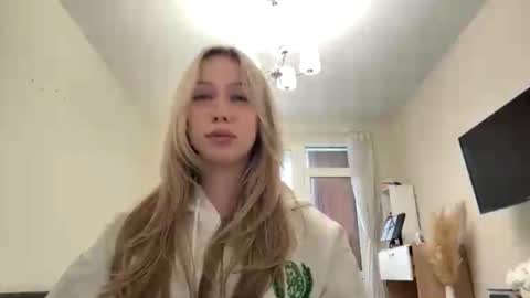 Kate online show from March 5, 12:36 pm