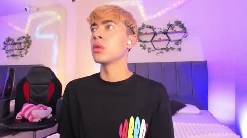 Justin online show from October 20, 11:15 am