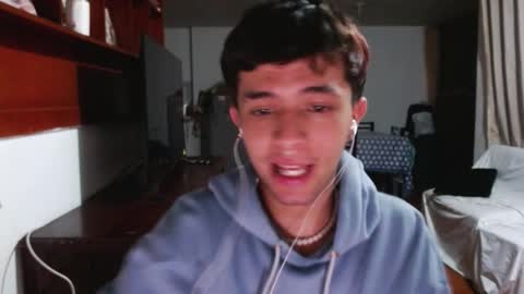 Justine online show from October 17, 6:39 am