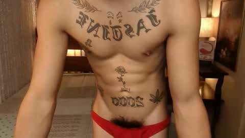 justine_hunk online show from October 12, 6:17 am