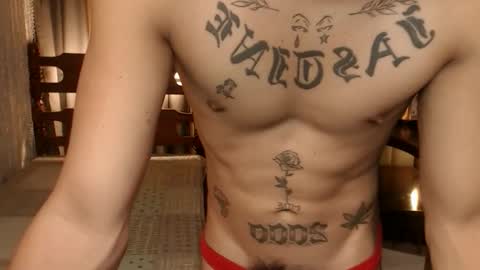 justine_hunk online show from October 1, 4:44 am